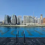 Business Bay Studio Binghatti Canal With Terrace