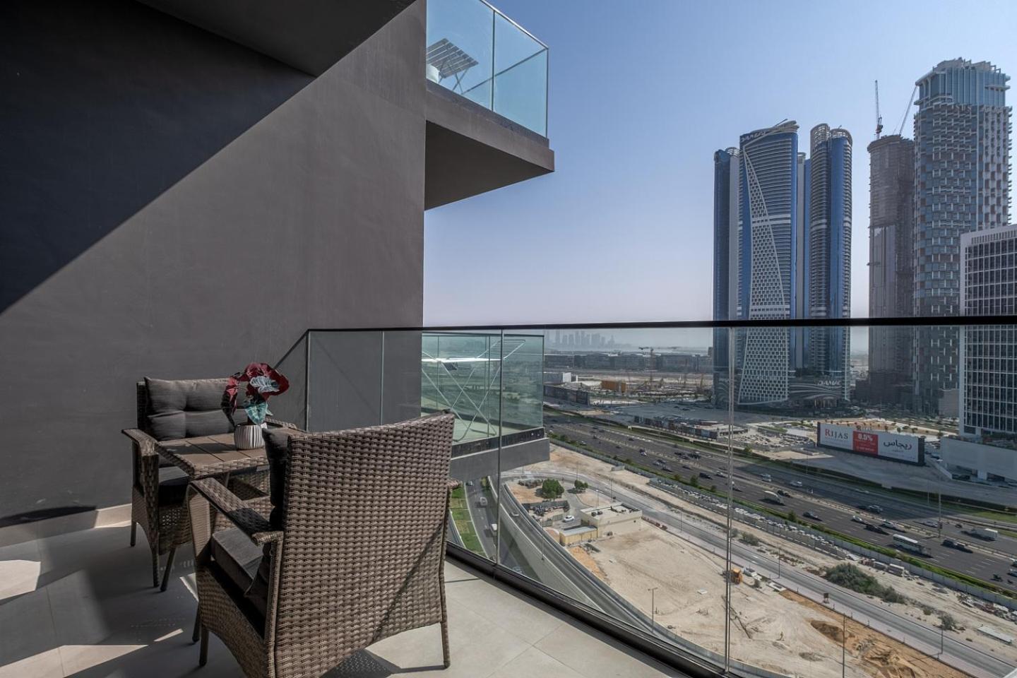Business Bay Binghatti Canal With Terrace Dubai