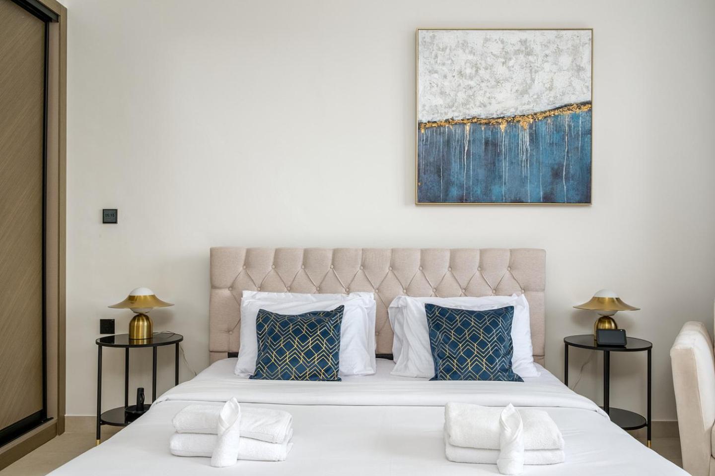 Apartment Business Bay Binghatti Canal With Terrace Dubai